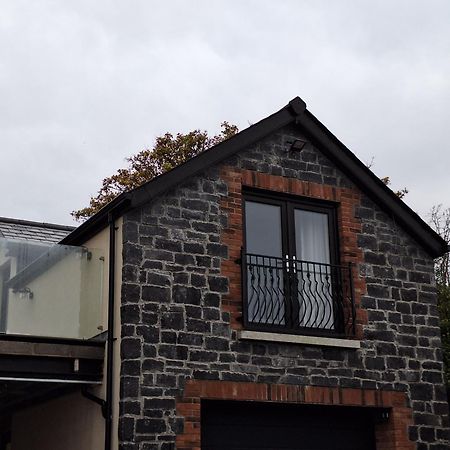 The Hay Loft Hotell Hillsborough Exteriör bild